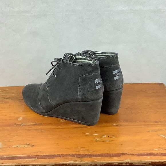 Sz8 Toms Kala Wedge Gray Suede  Booties - Picture 3 of 7